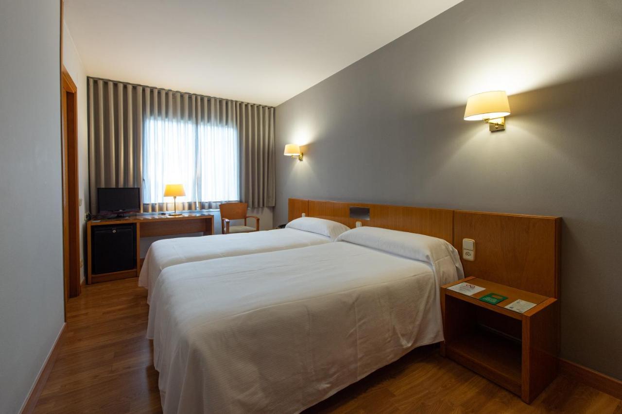 Hotel Borrell Olot Buitenkant foto
