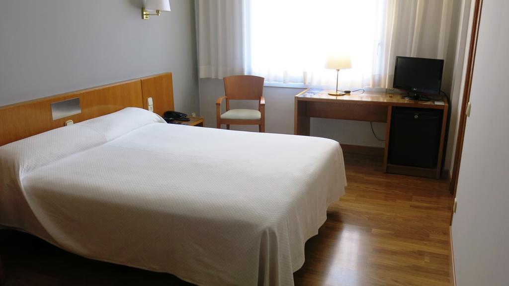 Hotel Borrell Olot Buitenkant foto